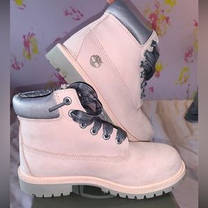 Timberland boots NEW!!